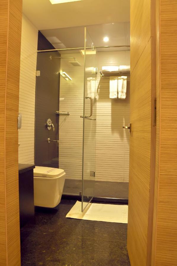 Kc Manor Hotell Jamshedpur Exteriör bild