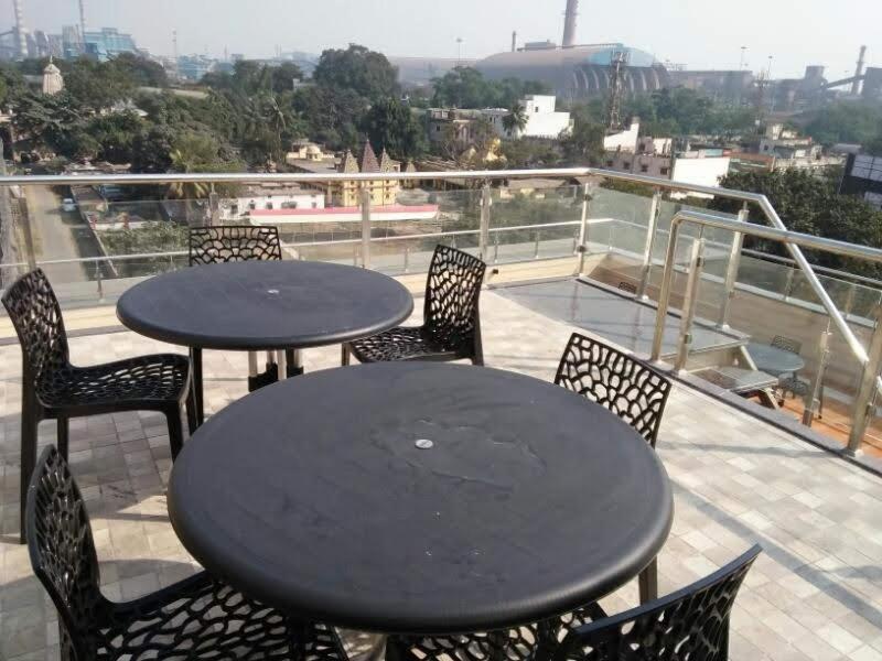 Kc Manor Hotell Jamshedpur Exteriör bild